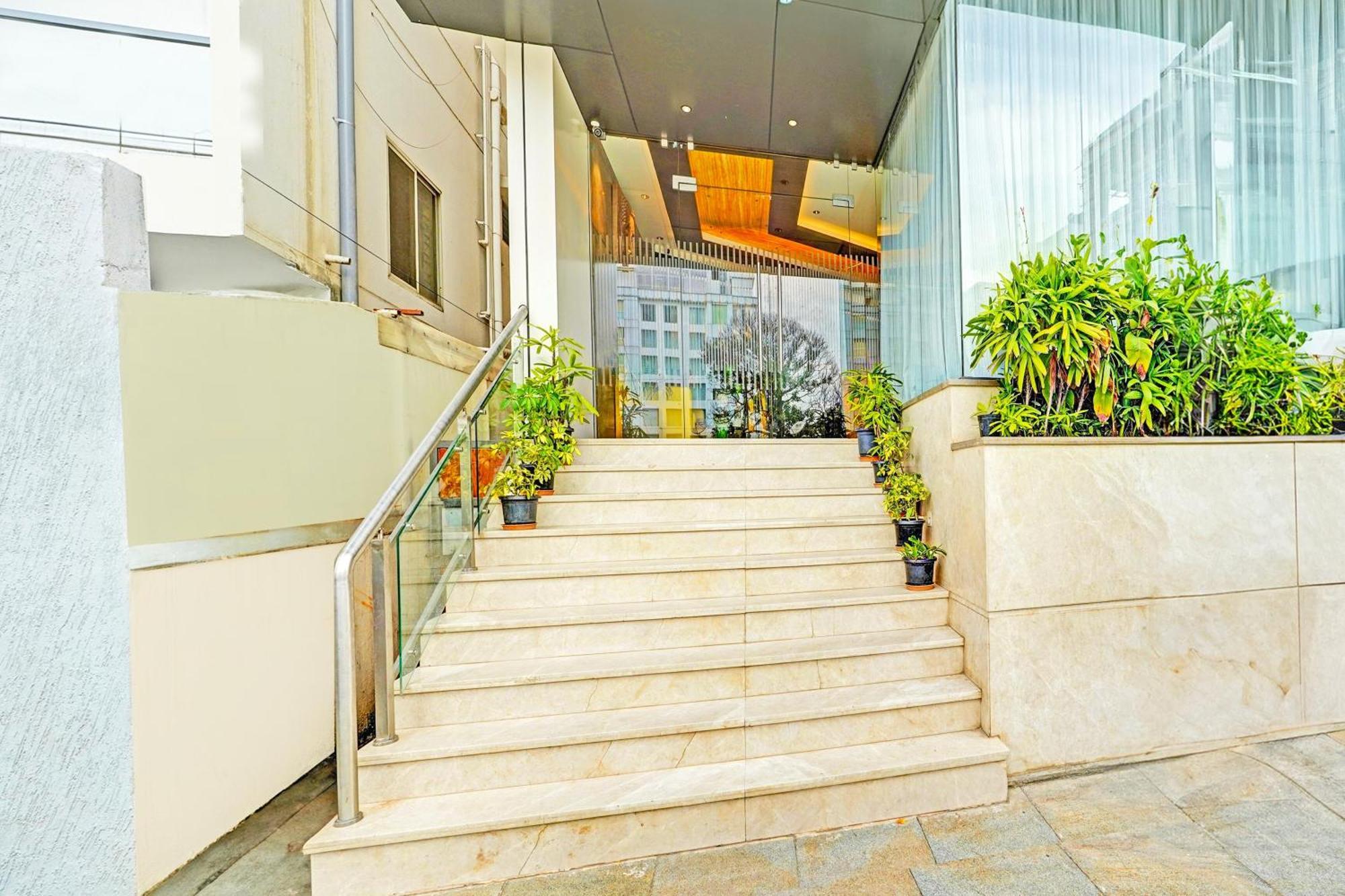 ホテル Super Townhouse Indiranagar バンガロール エクステリア 写真