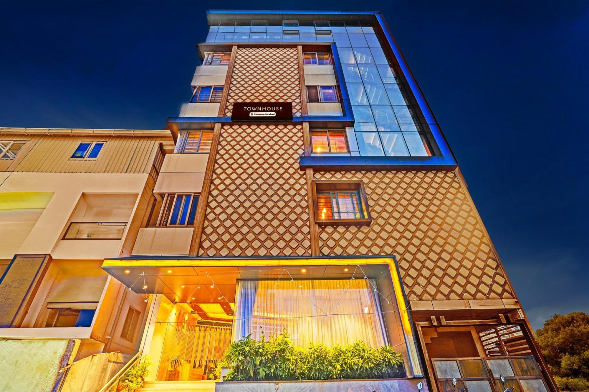 ホテル Super Townhouse Indiranagar バンガロール エクステリア 写真