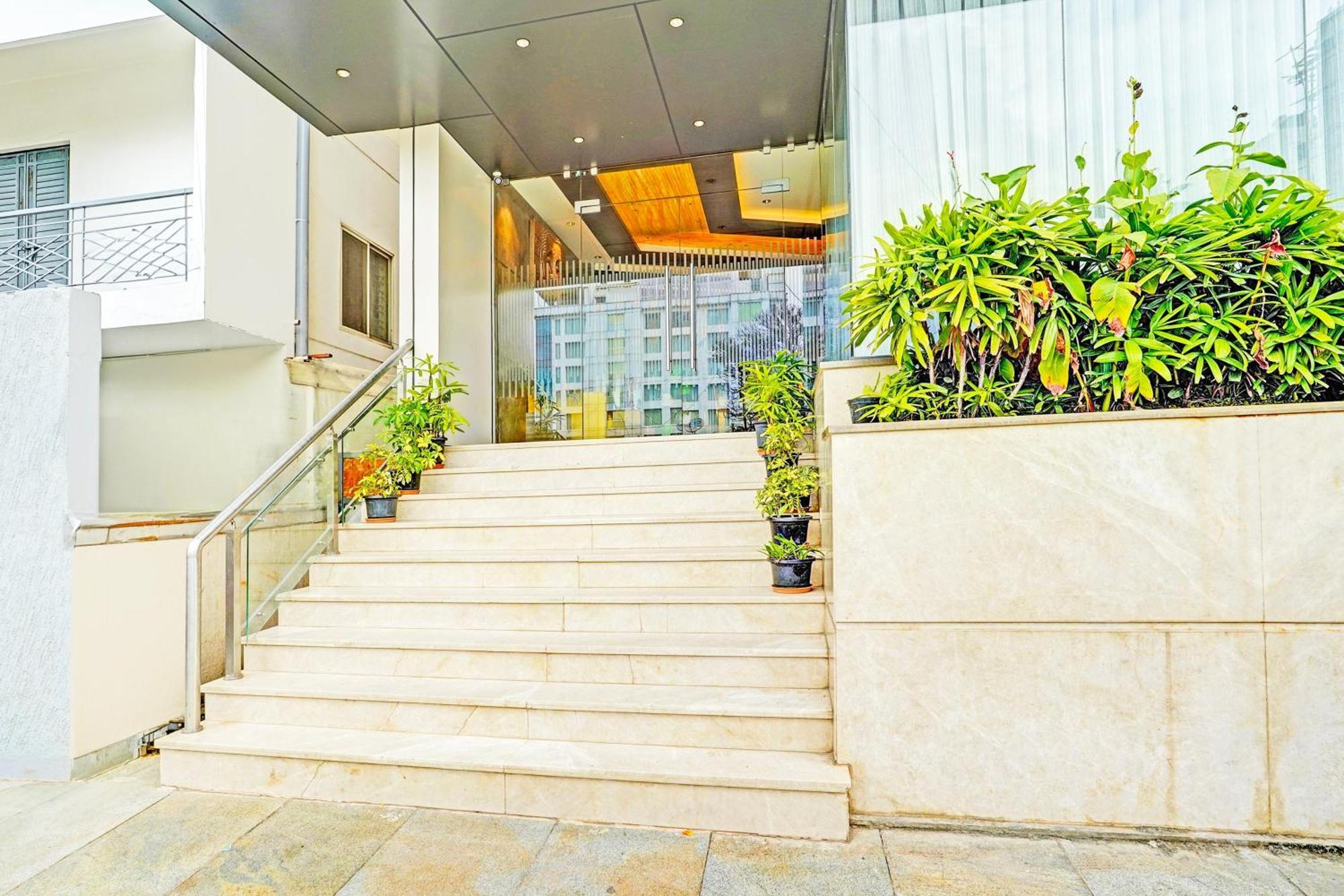 ホテル Super Townhouse Indiranagar バンガロール エクステリア 写真