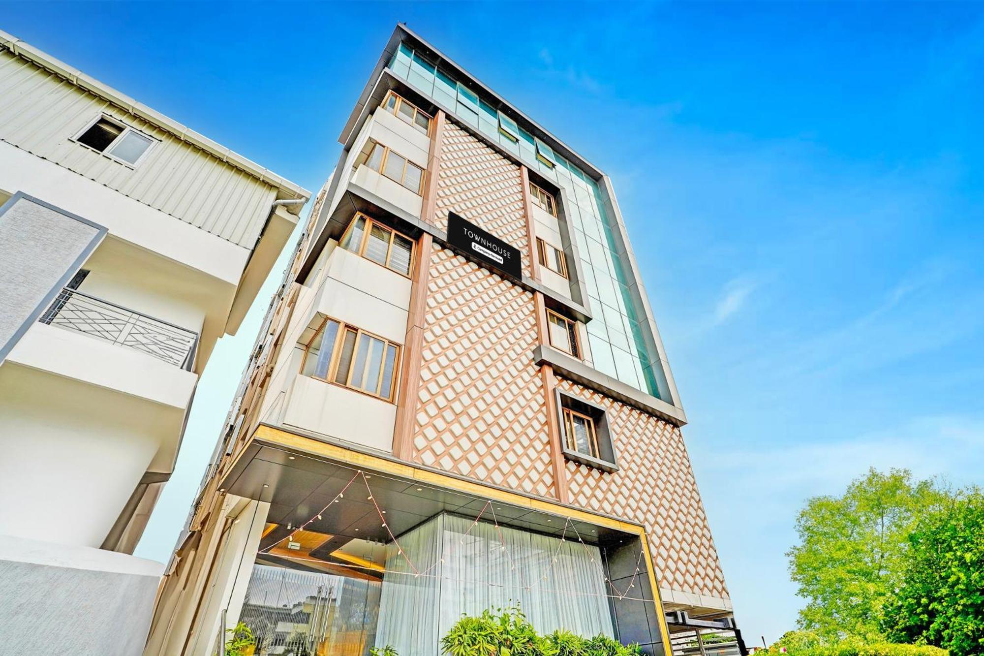 ホテル Super Townhouse Indiranagar バンガロール エクステリア 写真