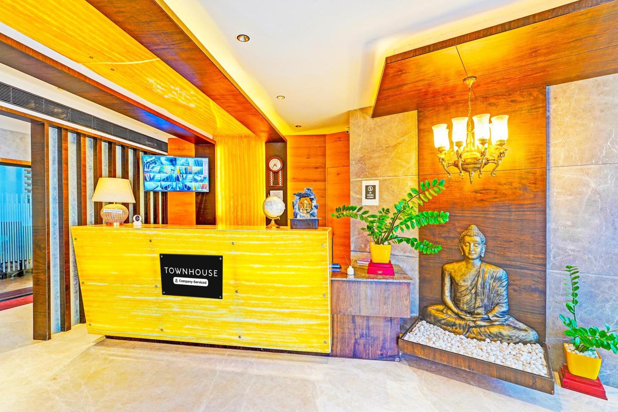 ホテル Super Townhouse Indiranagar バンガロール エクステリア 写真