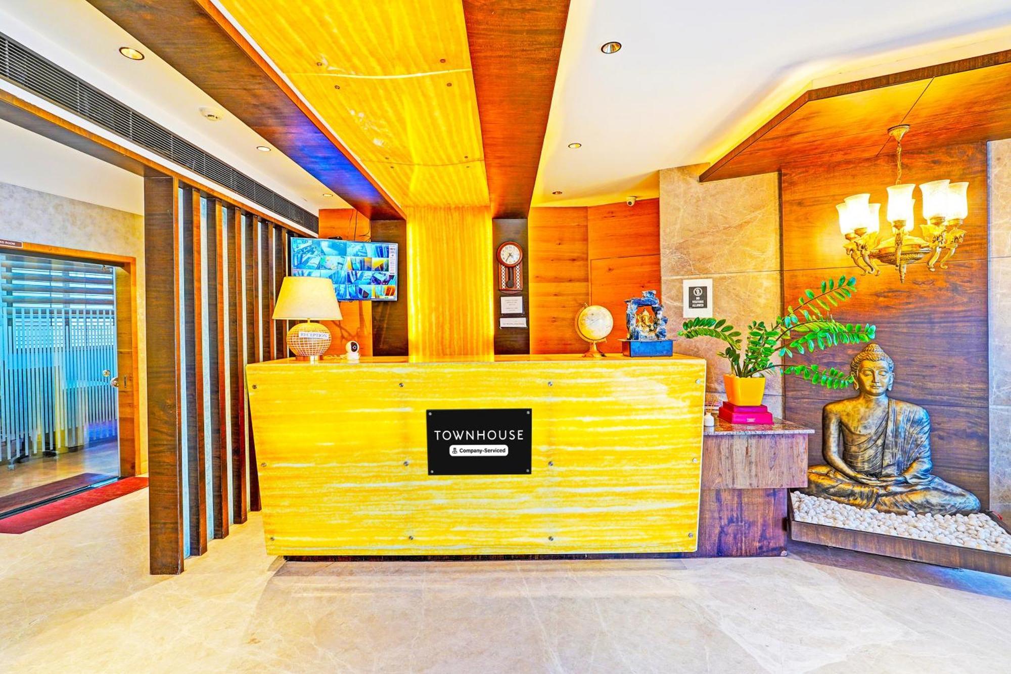 ホテル Super Townhouse Indiranagar バンガロール エクステリア 写真